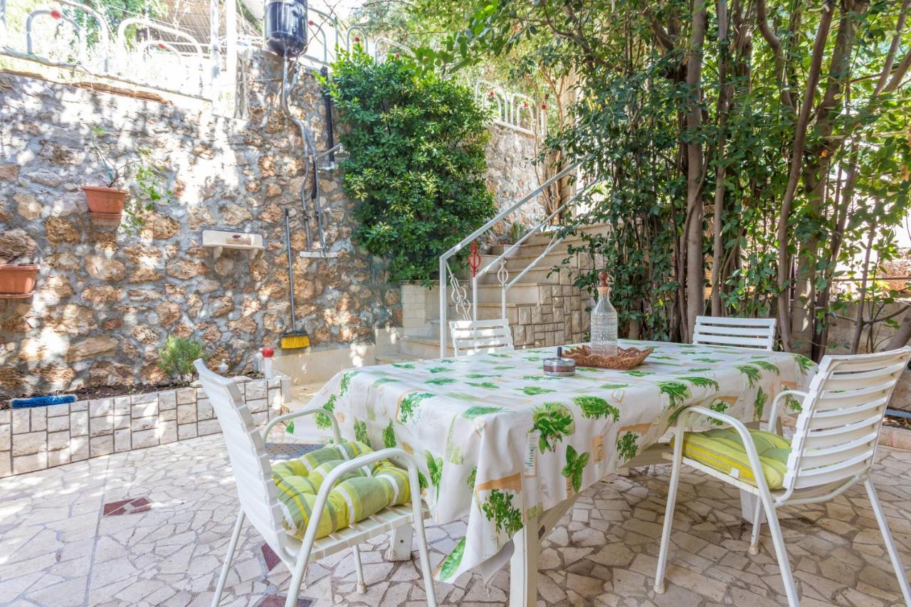 Apartments By The Sea Stanici, Omis - 1028 Tice Eksteriør bilde